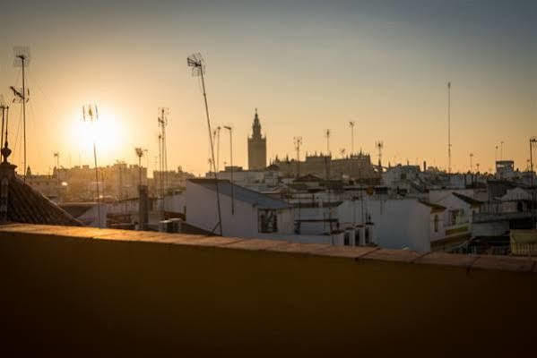 La Flamenka Hostel Seville Exterior photo